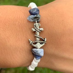 Anchor bracelet